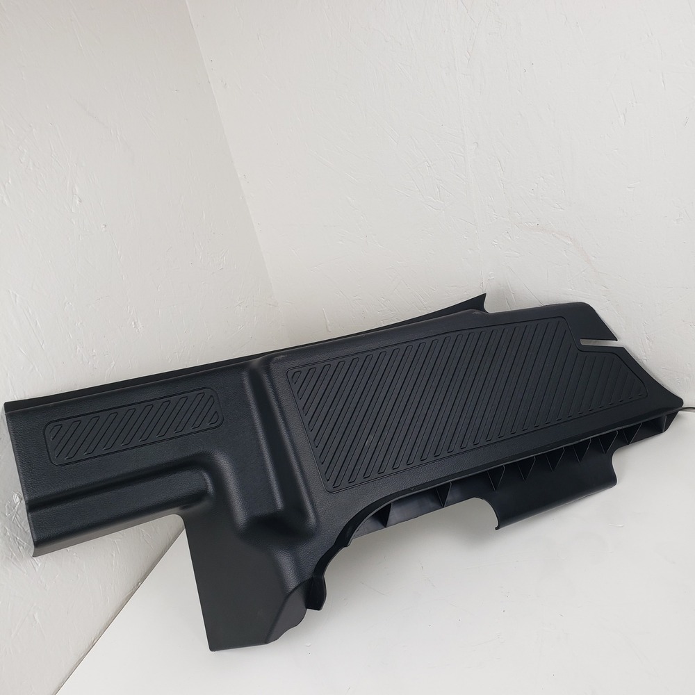 20-25 Ford Explorer Police Interceptor Rear Scuff Plate Trim‎ RH